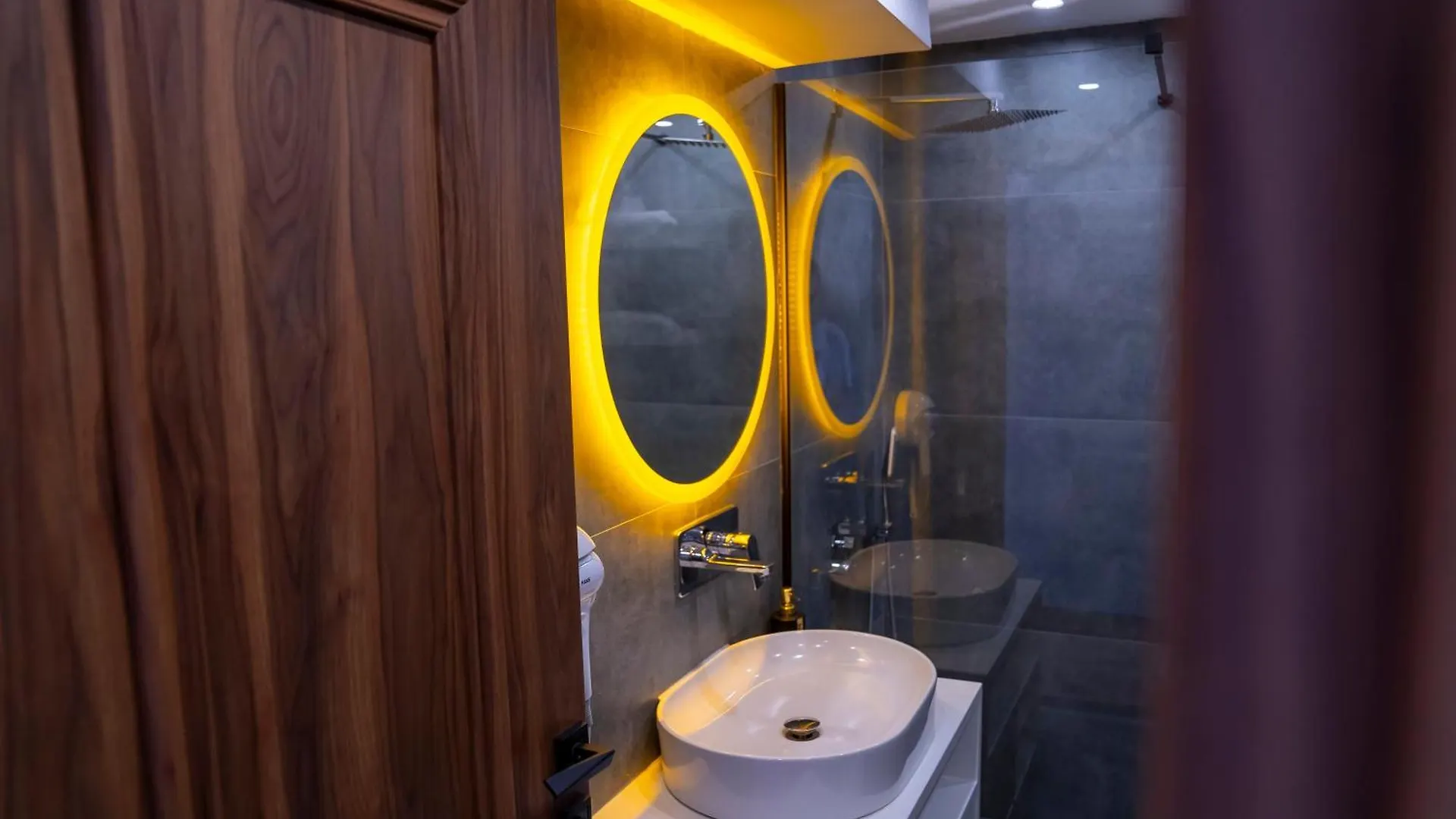 Parla Suite Hotel Istanbul 0*,